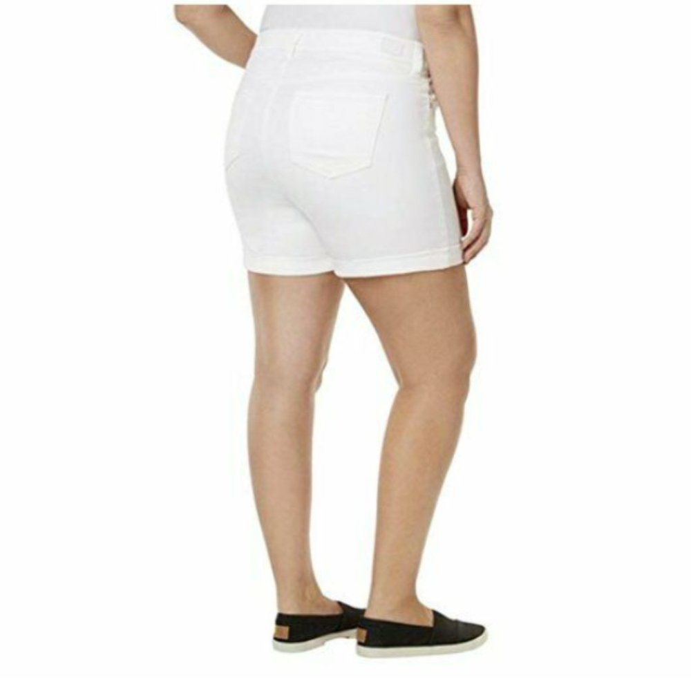 NWT! Celebrity Pink Jean Shorts Stretchy White 16 - Picture 2 of 5